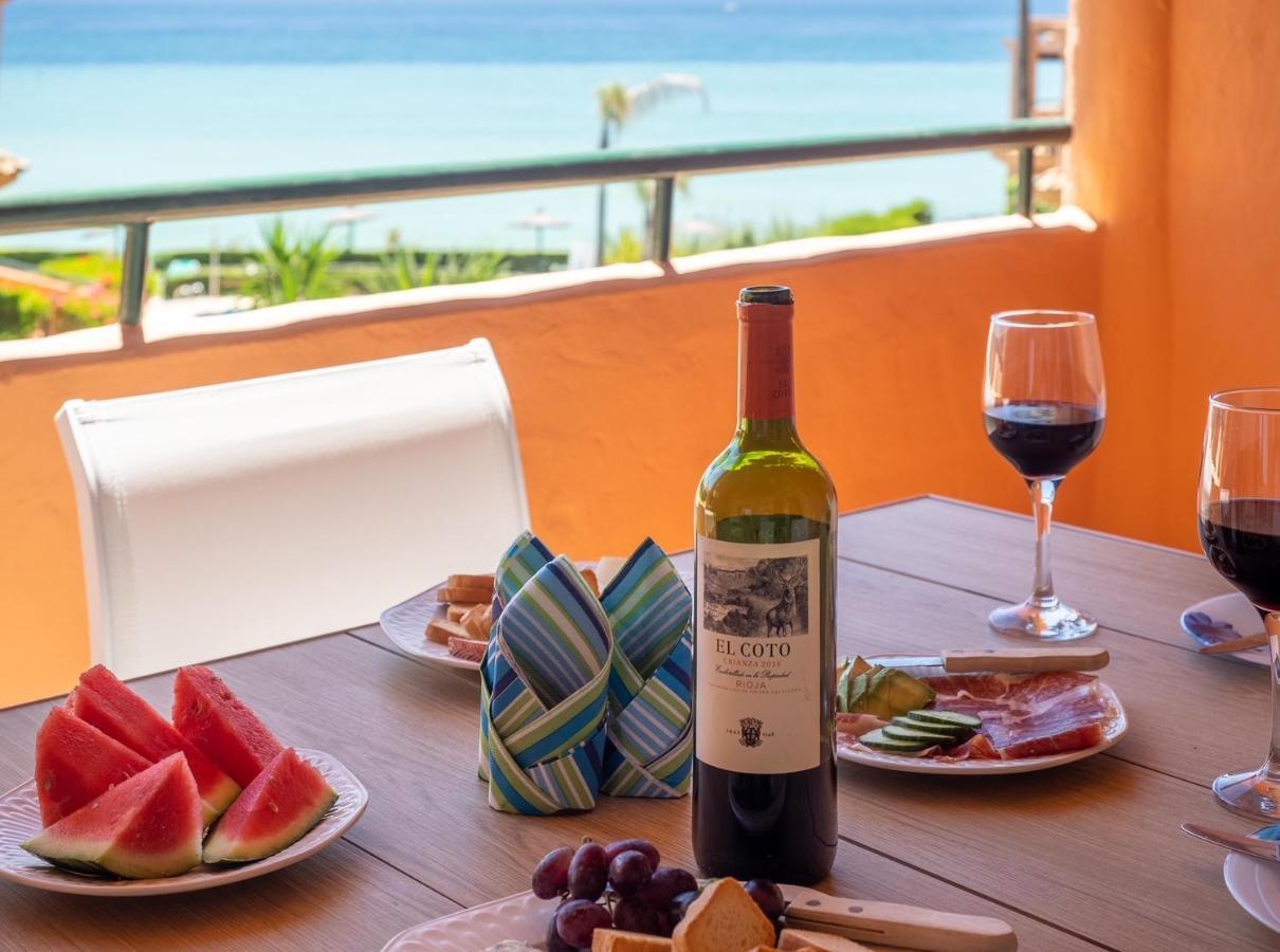 Fantastic Beachfront Apartment Estepona Exterior foto