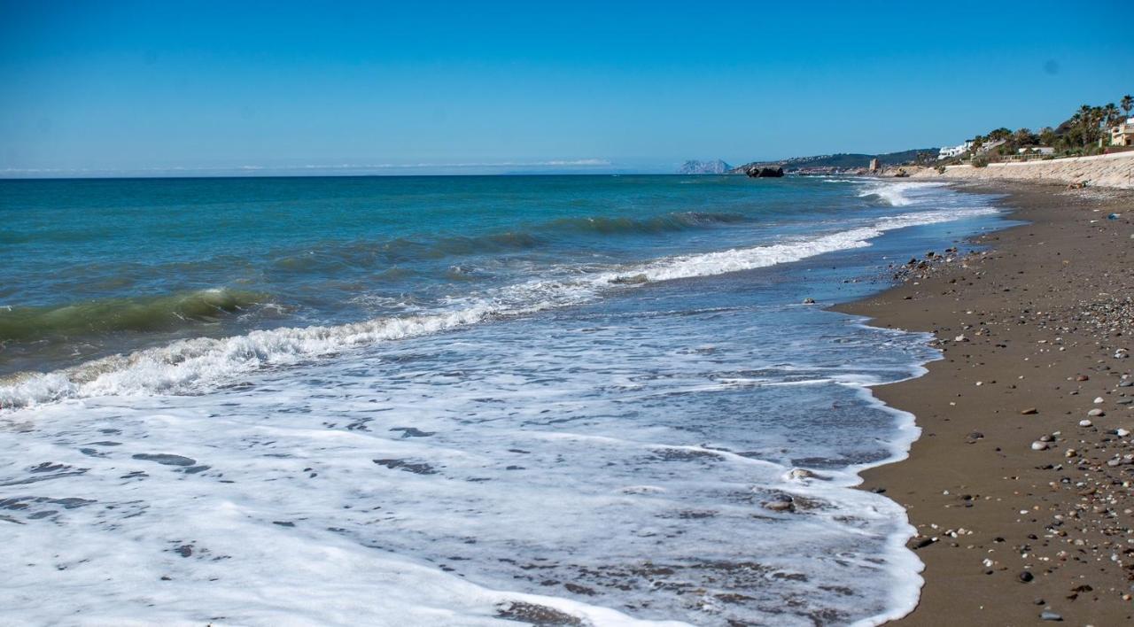 Fantastic Beachfront Apartment Estepona Exterior foto