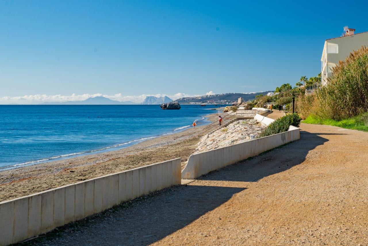 Fantastic Beachfront Apartment Estepona Exterior foto